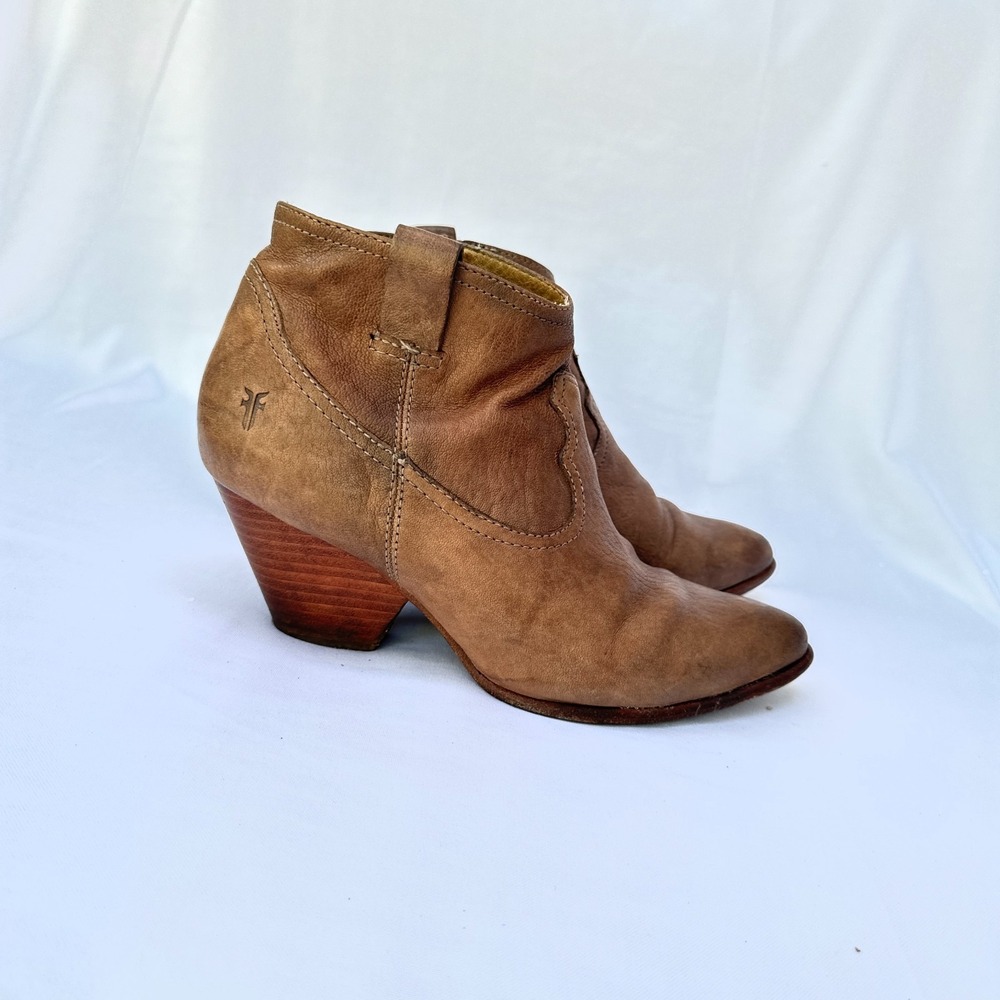 Frye Reina Boots Women's US 8M Tan Distressed Leather Block Heel Ankle Booties